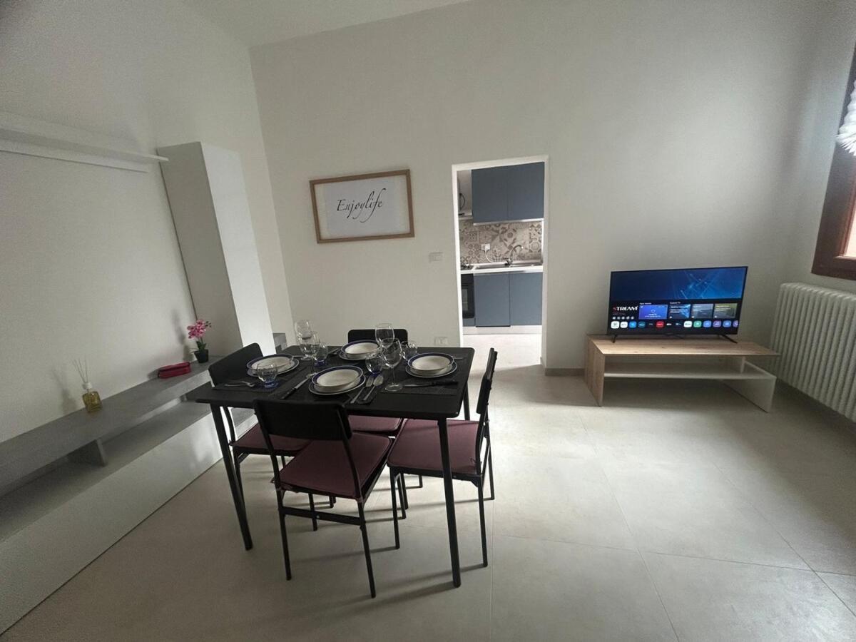 Carradori 2 Apartment-Historic Center-Autodromo Имола Экстерьер фото